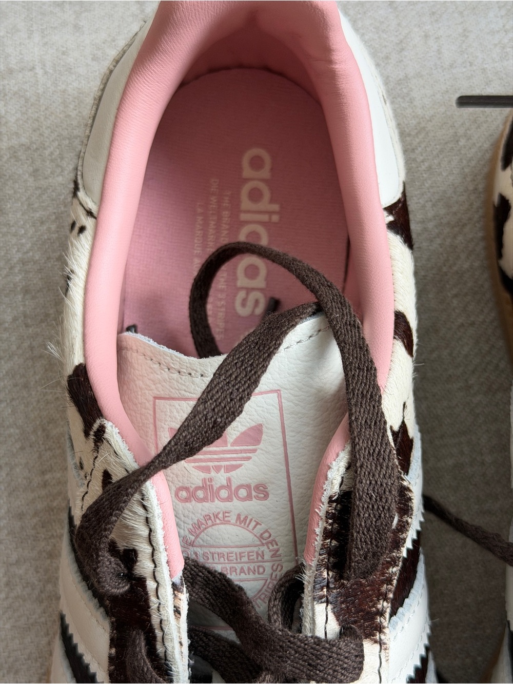 Adidas Cow Print Samba Sneakers,pony hair,US 9, fit closer to US 10, insole 26cm - Picture 7 of 11